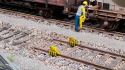 Noch 13904 N - Spoorankers / Gleisknagge (10 st.)