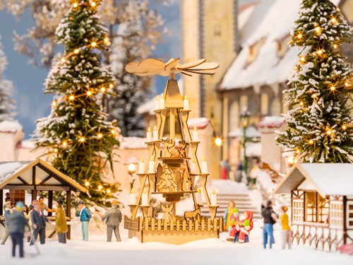 Noch 14395 H0 - Kerstmarkt pyramide