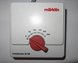 Märklin 66470 H0 - Veiligheidstransformator 230 Volt. 32 VA