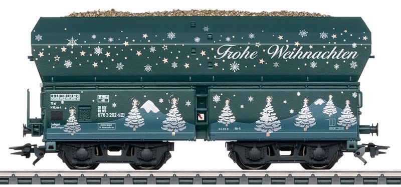 Snow on the tracks, warmth in your home – discover the Märklin Christmas train!