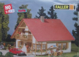 Faller B-301 H0 - Huis Romantica (Poly Bag)-2