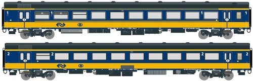 Exact-Train EX11020 H0 - 2-delige Set NS ICRm Garnituur 1 (Amsterdam - Brussel) voor het Hsl traject ingezet Eindwagen Bpmez10 en Passagiersrijtuig Apmz10 ( Nieuwe Kleuren Geel/Blauw)