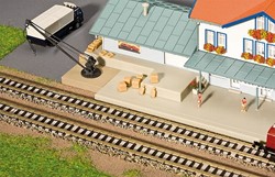 Faller 222176 N - Laadkraan met Laadgoederen