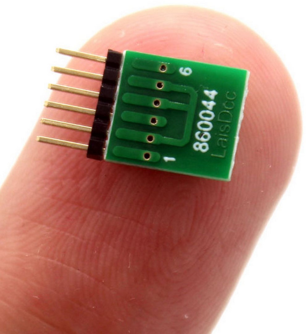 Lais DCC 860044 H0/N - 6 Pin Decoder Blanking Plug (Recht) Modelrailway