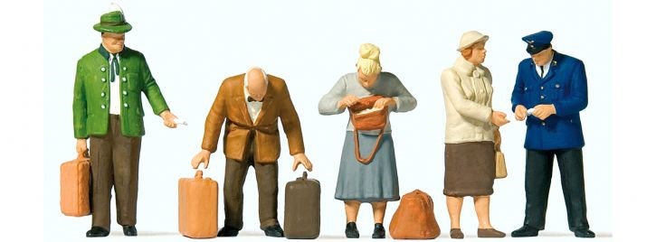 The Story Behind Your Miniature World – Why Figures Are Indispensable